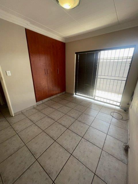 2 Bedroom Property for Sale in Die Bult Western Cape